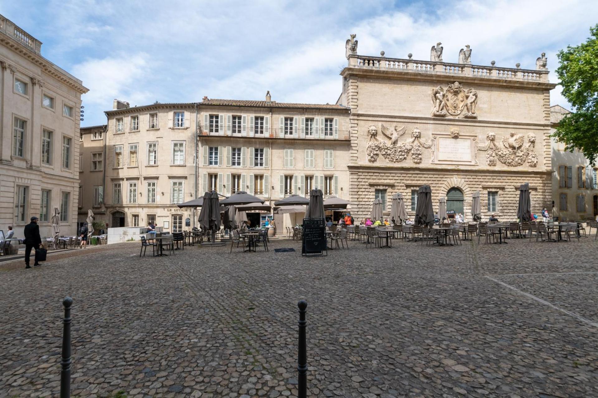 Bien D'Exception En Face Du Palais Des Papes Apartamento Avinhão Exterior foto