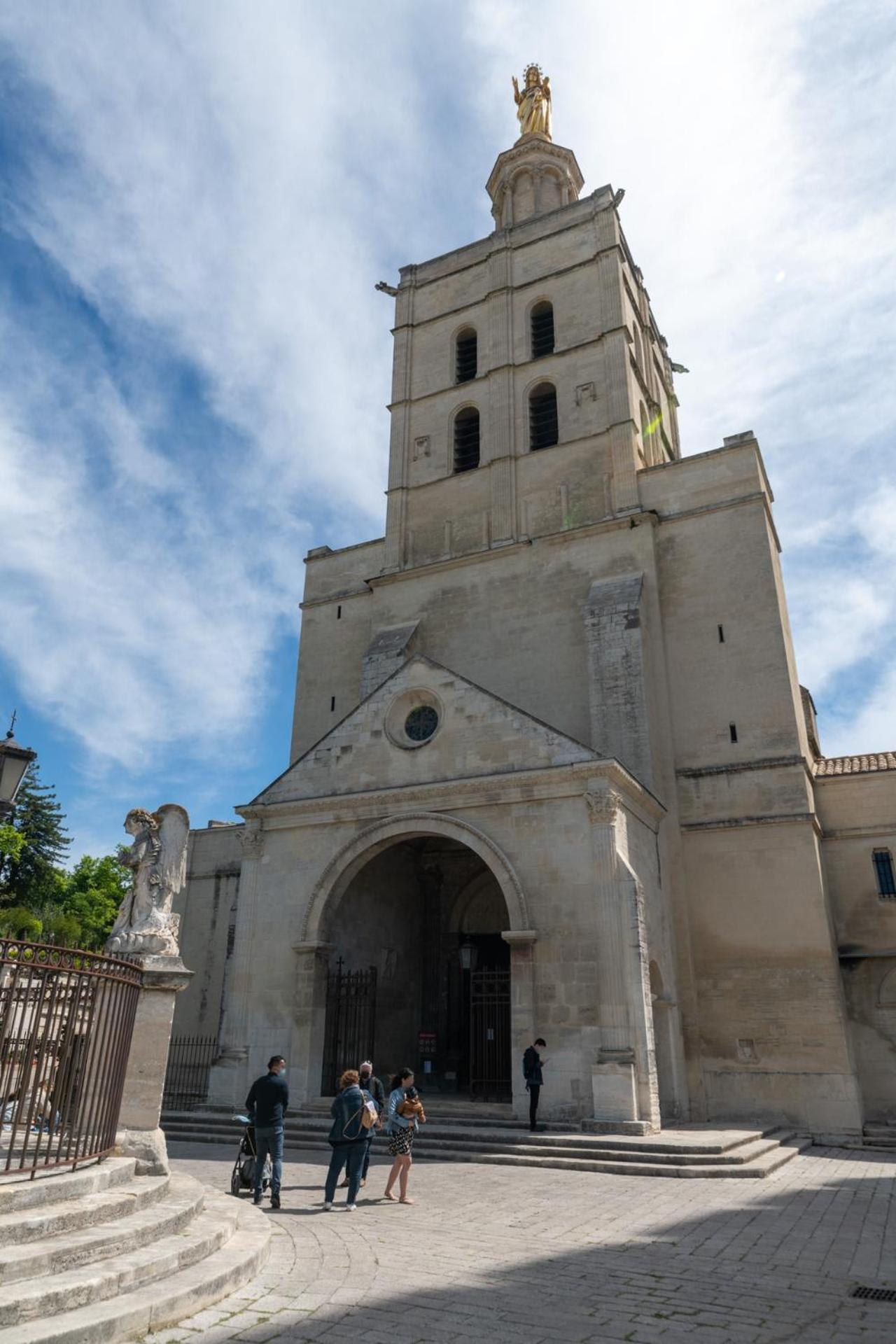 Bien D'Exception En Face Du Palais Des Papes Apartamento Avinhão Exterior foto