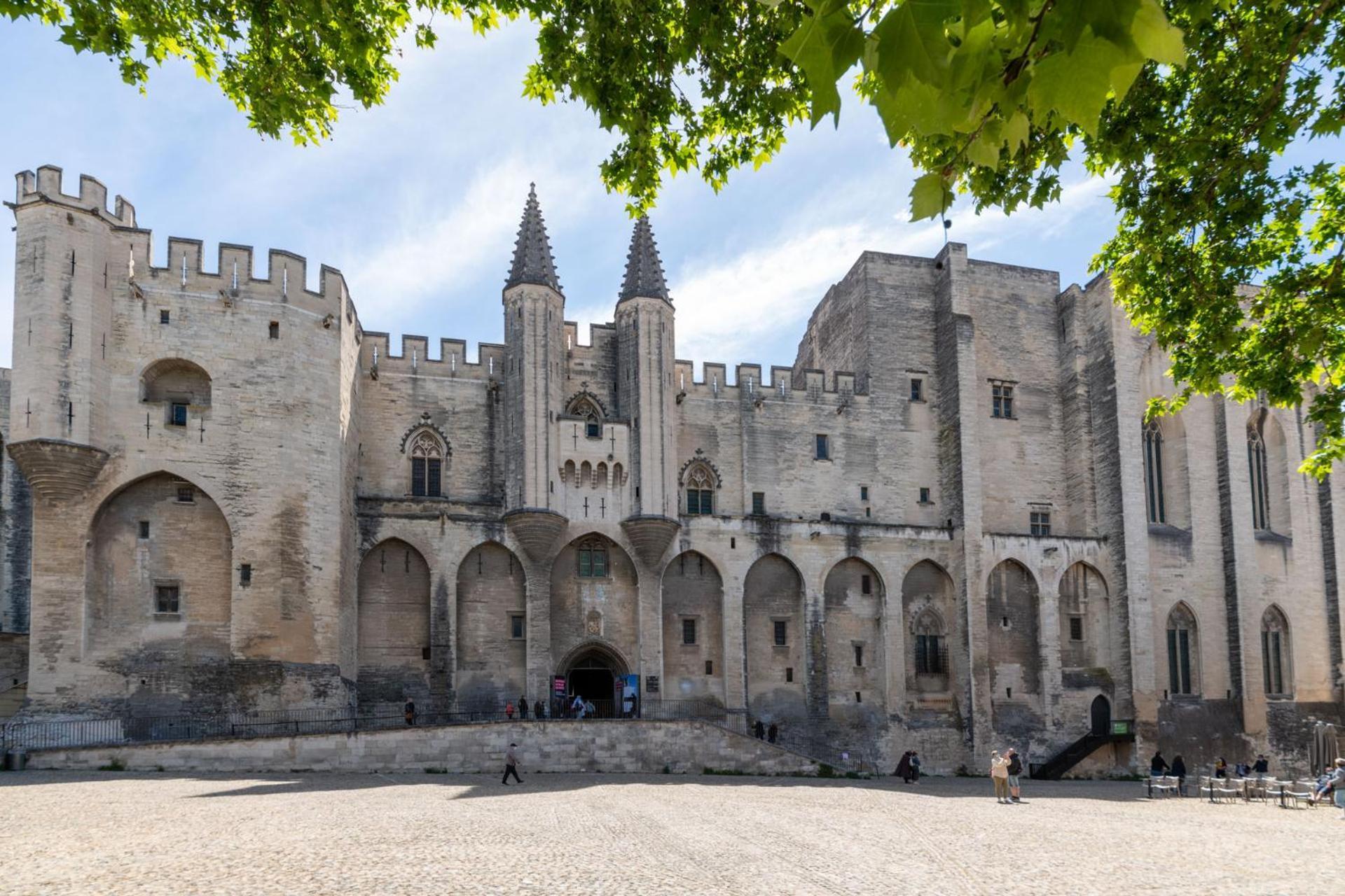 Bien D'Exception En Face Du Palais Des Papes Apartamento Avinhão Exterior foto