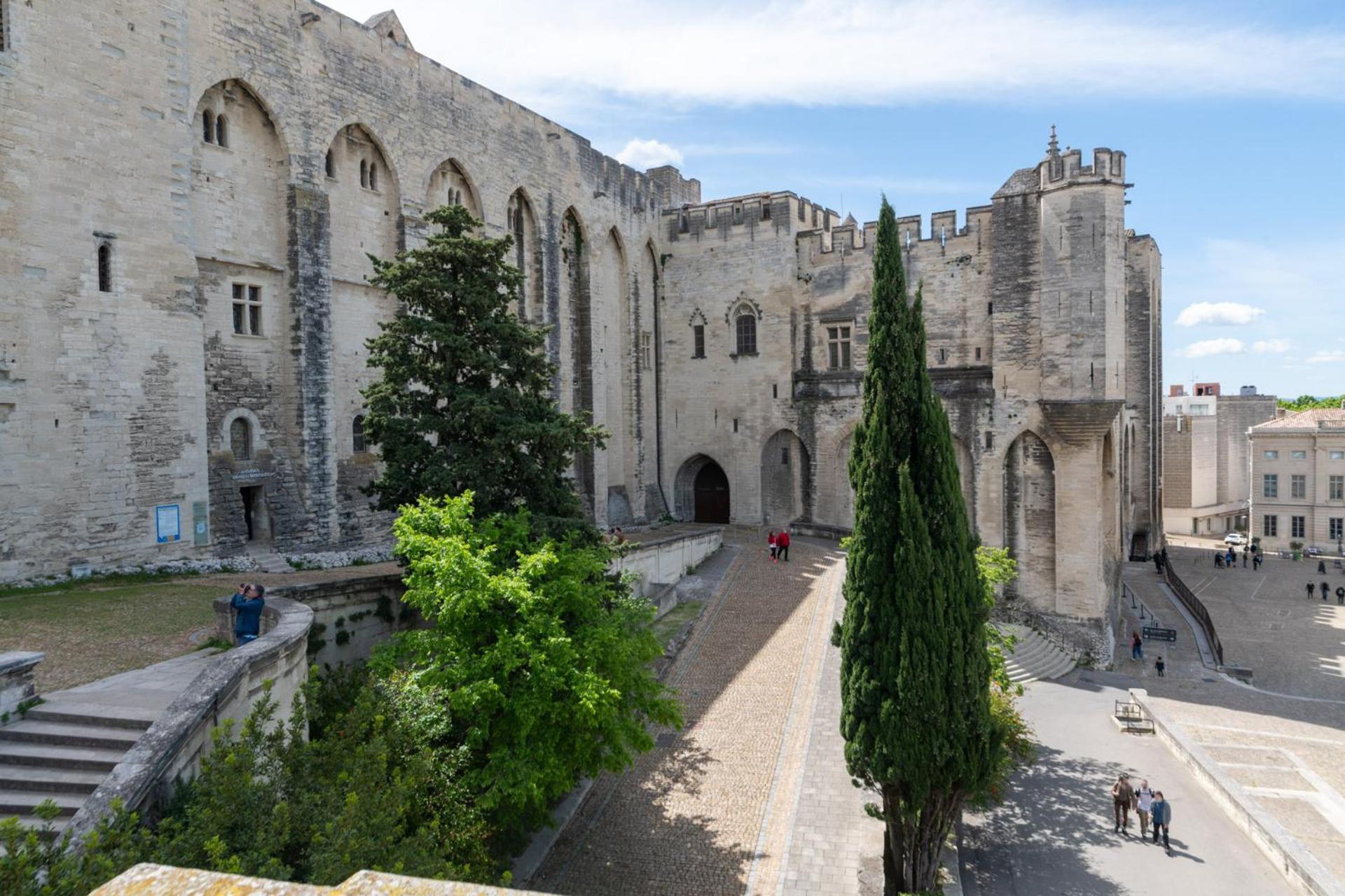 Bien D'Exception En Face Du Palais Des Papes Apartamento Avinhão Exterior foto
